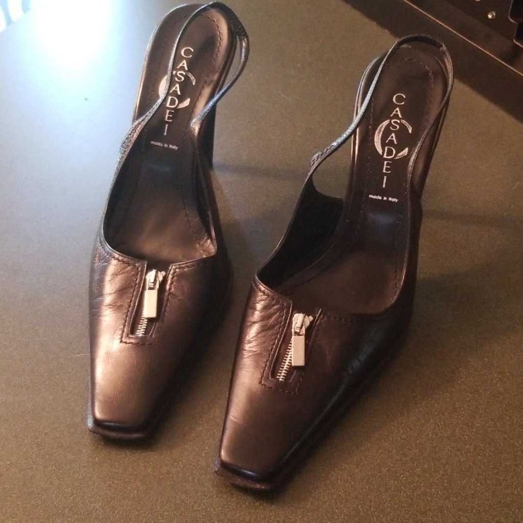 Casadei Italy Black Leather Slingback Pumps Nice!!